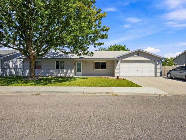 456 Cottonwood Lake Drive , Clifton, CO 81520