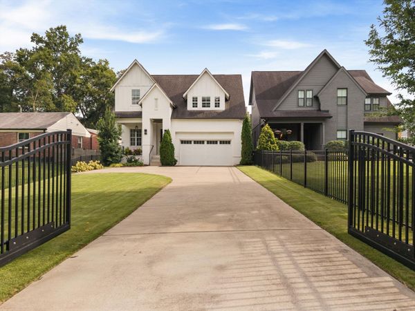 2400 Porter Rd, Nashville, TN 37206