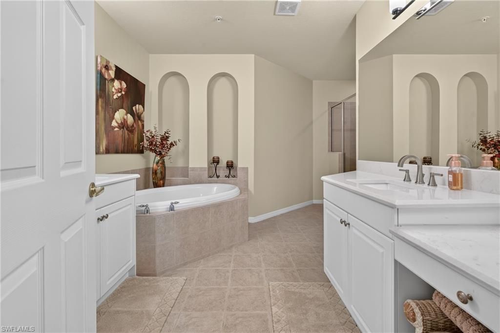 3620 Lansing Loop, Unit 101, Estero, FL 33928 Photo