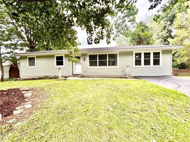 2784 White Birch Lane, Auburn, NY 13021