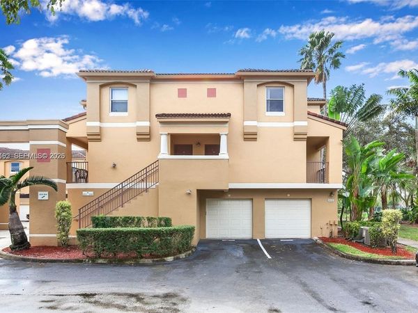 771 N Pine Island Rd , Unit 214, Plantation, FL 33324