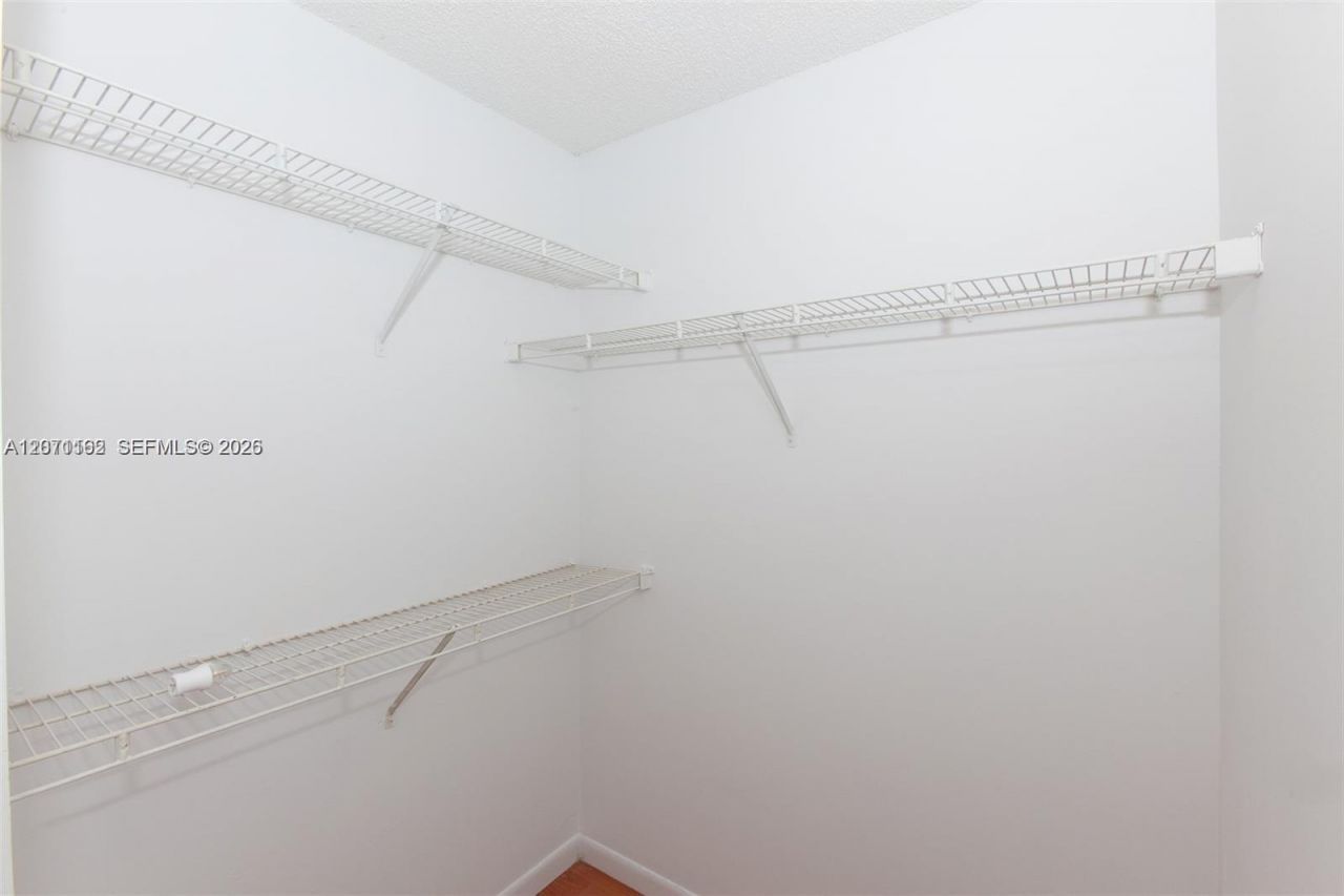 771 N Pine Island Rd, Unit 214, Plantation, FL 33324 Photo