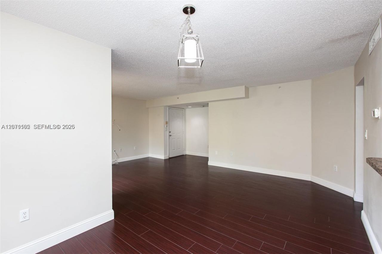 771 N Pine Island Rd, Unit 214, Plantation, FL 33324 Photo
