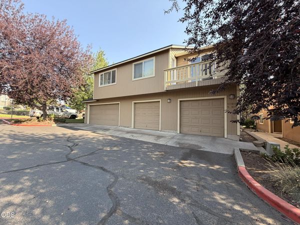 Redmond, OR 97756