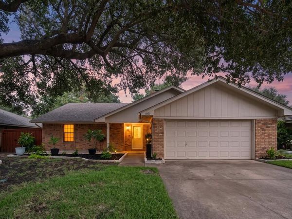 1101 De Pauw Drive, Arlington, TX 76012