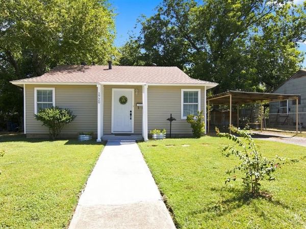 1720 Glenn Drive, Blue Mound, TX 76131