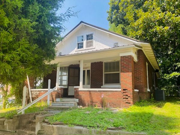 12 E Market Street, Chrisney, IN 47611