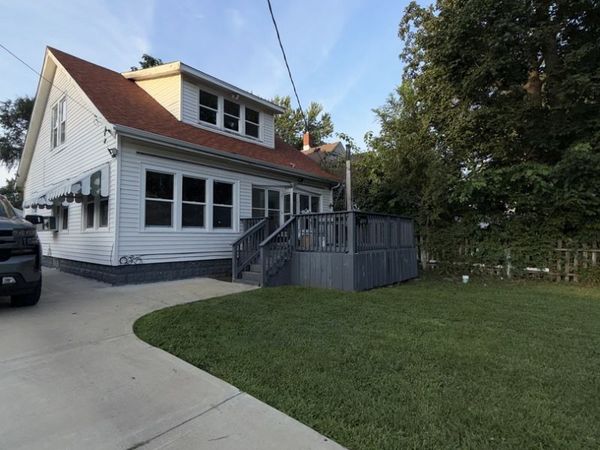 905 E Virginia Avenue , Peoria, IL 61603