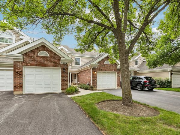 2007 N Coldspring Road , Arlington Heights, IL 60004