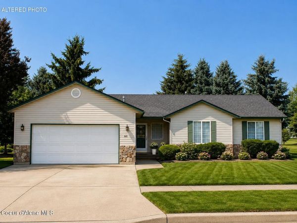 645 E Bogie Dr , Post Falls, ID 83854