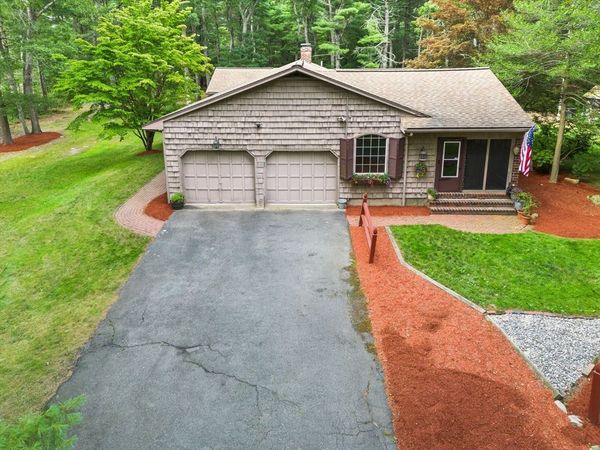 95 Walnut Street, Middleboro, MA 02346