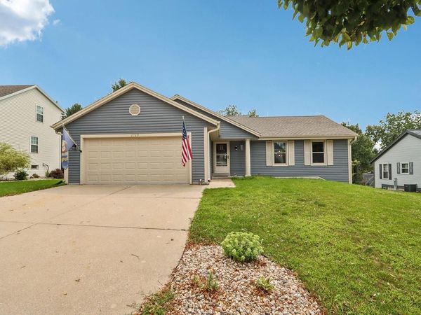 2729 Brighton DRIVE, Waukesha, WI 53188