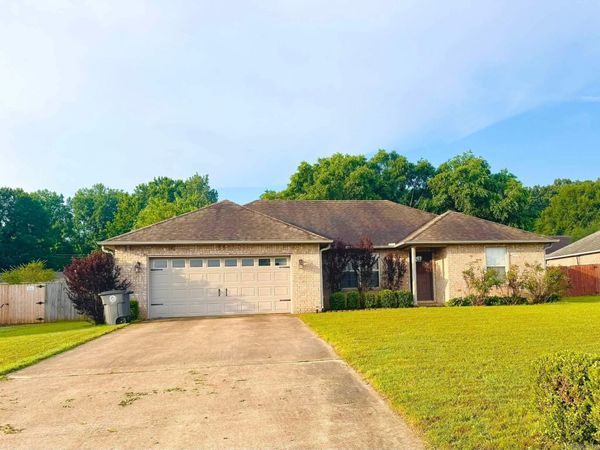 9 Rebecca Lane, Searcy, AR 72143