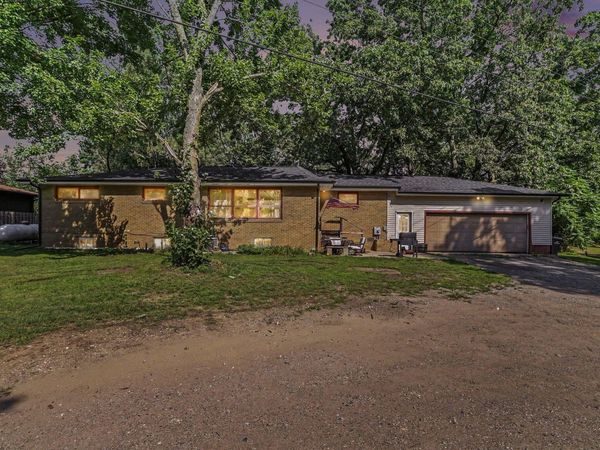 5105 Wayside Path, Stevensville, MI 49127
