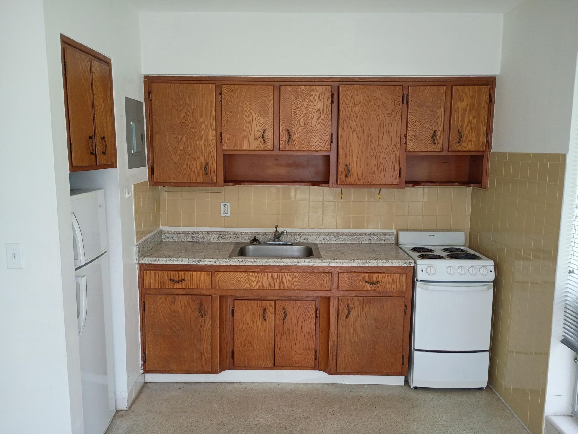 2724 NE 32nd Street, Unit 6, Fort Lauderdale, FL 33306 Photo