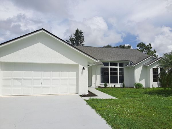 5000 NW Erskin Terrace, Port St. Lucie, FL 34983
