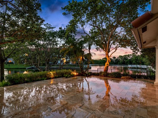 5158 MAJORCA CLUB Drive, Boca Raton, FL 33486