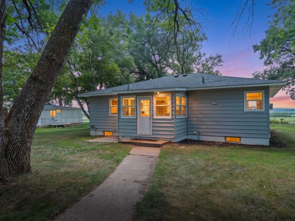 1095 Belview Road, South Haven, MN 55382