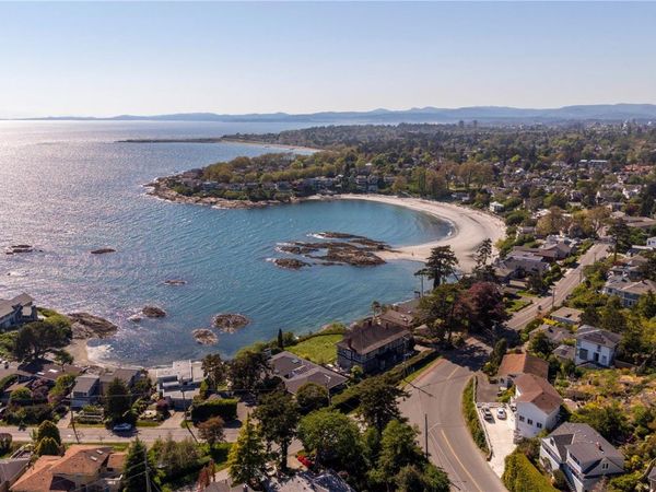 100 King George Terr , Oak Bay, BC V8S 2J9