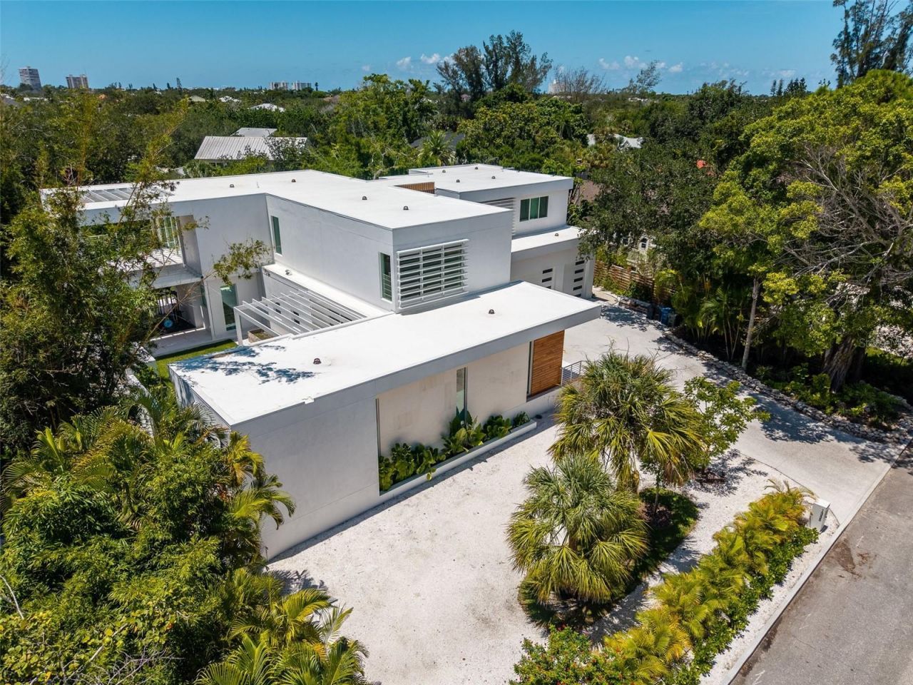 1355 Roberts Bay Lane, Sarasota, FL 34242 Photo