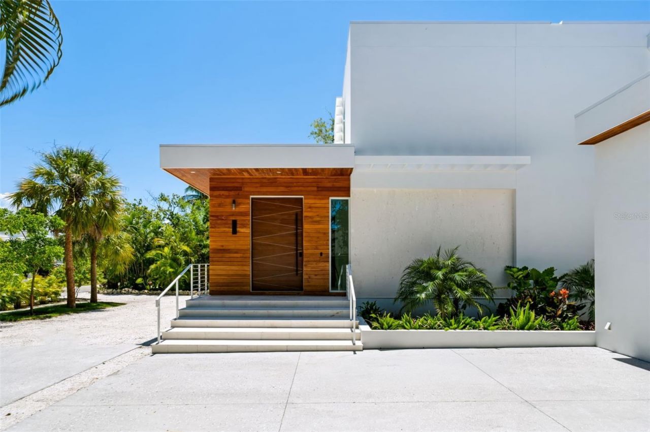 1355 Roberts Bay Lane, Sarasota, FL 34242 Photo