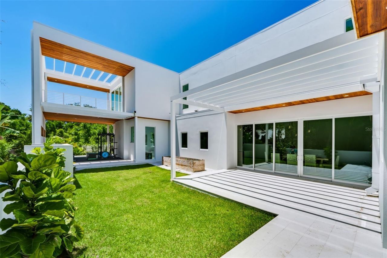 1355 Roberts Bay Lane, Sarasota, FL 34242 Photo