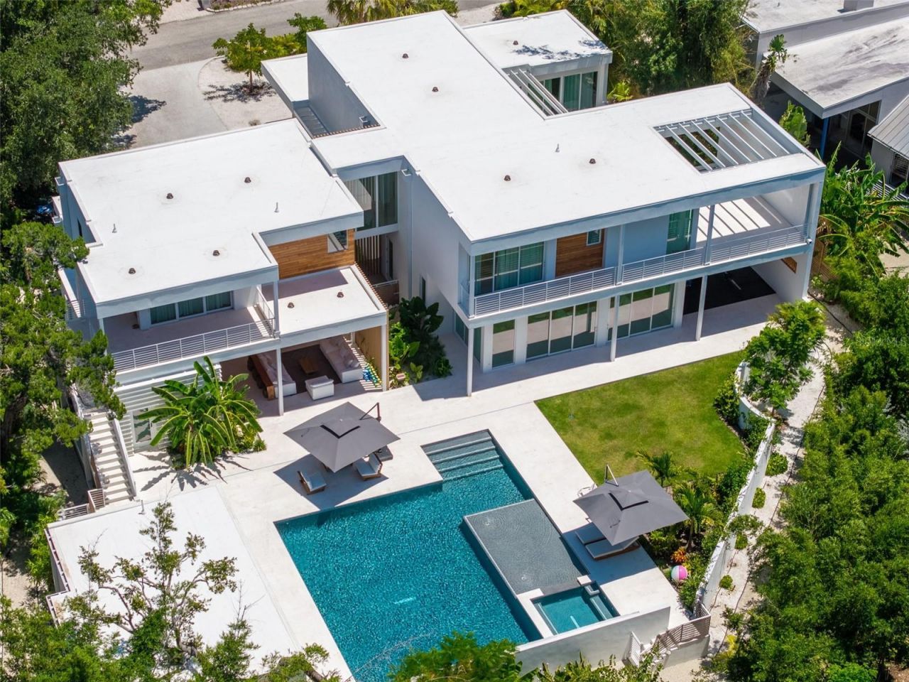 1355 Roberts Bay Lane, Sarasota, FL 34242 Photo
