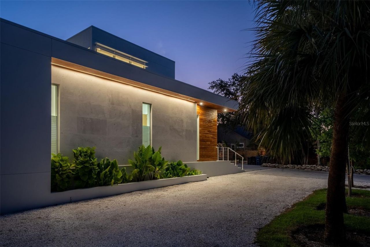 1355 Roberts Bay Lane, Sarasota, FL 34242 Photo