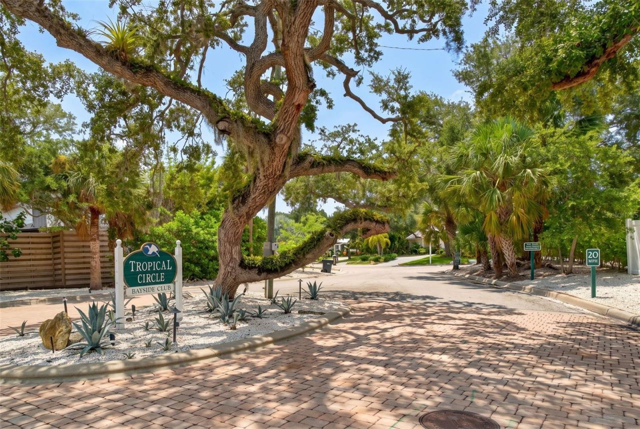 1355 Roberts Bay Lane, Sarasota, FL 34242 Photo