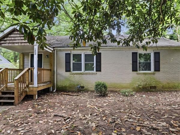1800 Oakmont Drive NW, Atlanta, GA 30314