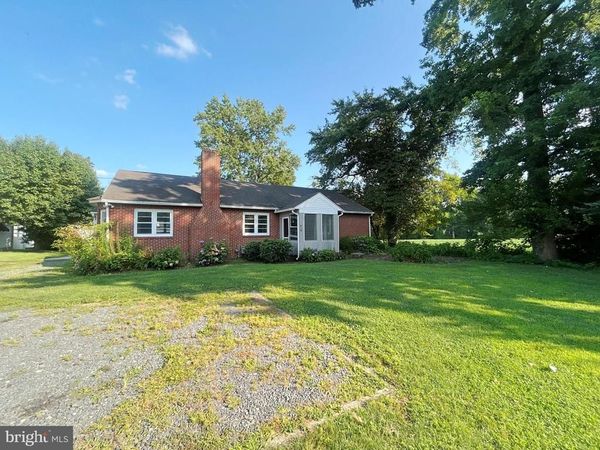 418 SWEDESBORO ROAD, GIBBSTOWN, NJ 08027