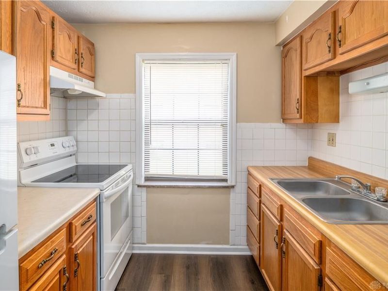 527 Corona Avenue, Kettering, OH 45419 Photo 10