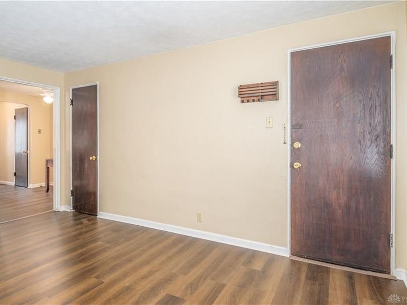 527 Corona Avenue, Kettering, OH 45419 Photo 4