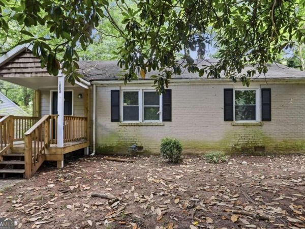 1800 Oakmont Drive NW, Atlanta, GA 30314