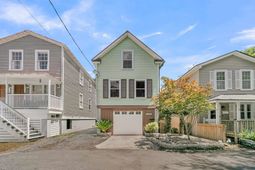 9 Kyle Place photo 4