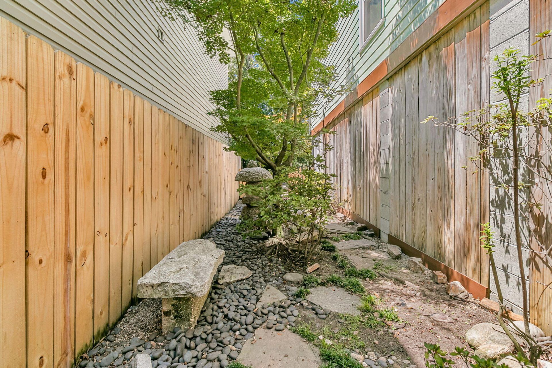 9 Kyle Place Photo 39