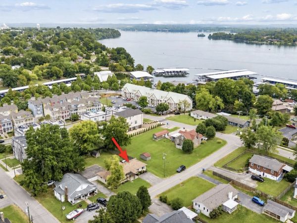 307 24th St , Old Hickory, TN 37138
