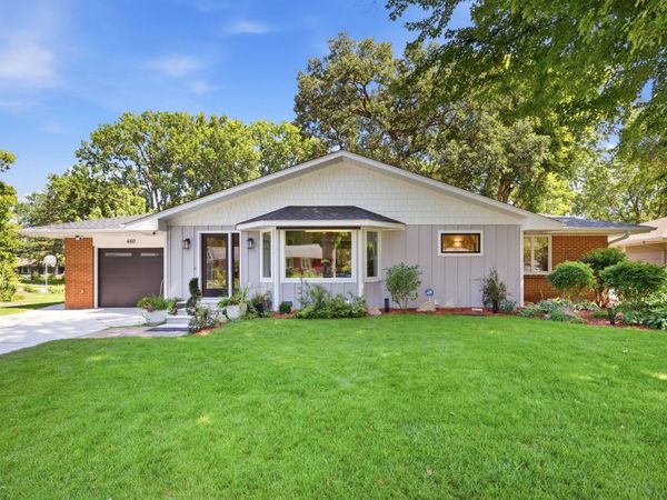 660 Harmony Circle, Wayzata, MN 55391