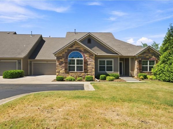 2400 SW Sierra Terrace , Bentonville, AR 72713