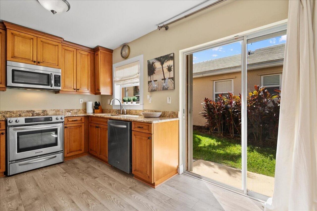2590 Neaton Court, Wellington, FL 33414 Photo