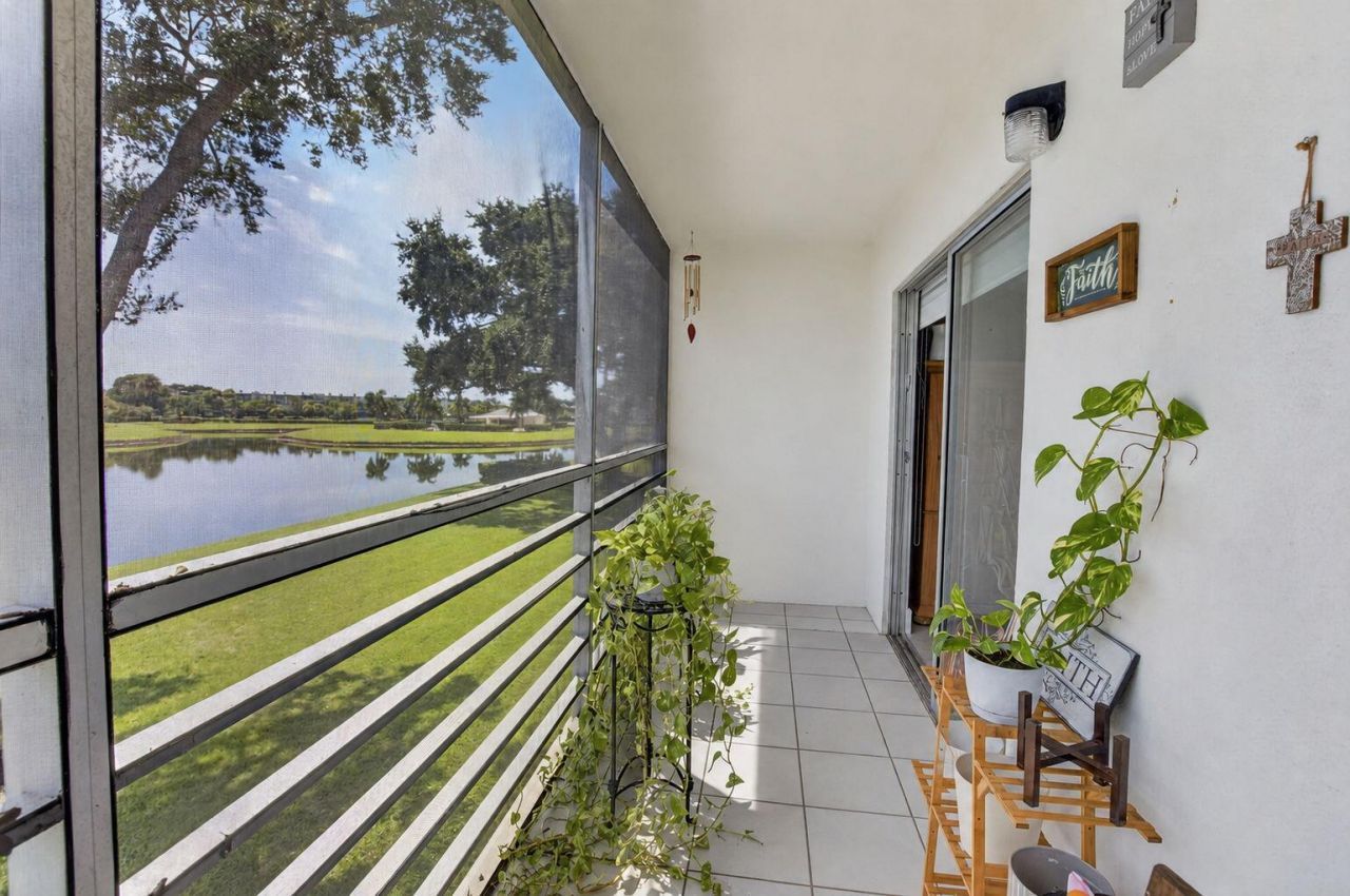 236 Preston Way, Unit f, Boca Raton, FL 33434 Photo