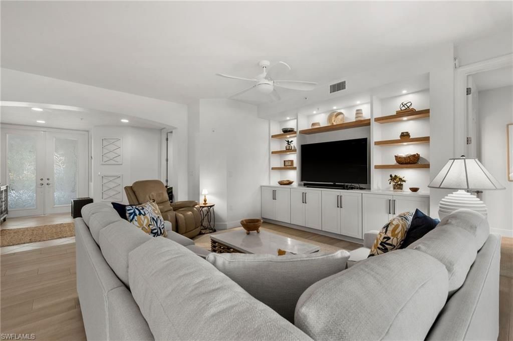 740 Waterford Dr, Unit 103, Naples, FL 34113 Photo