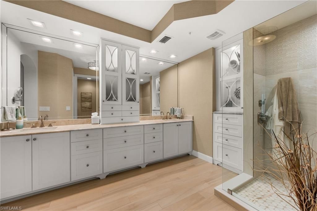 740 Waterford Dr, Unit 103, Naples, FL 34113 Photo