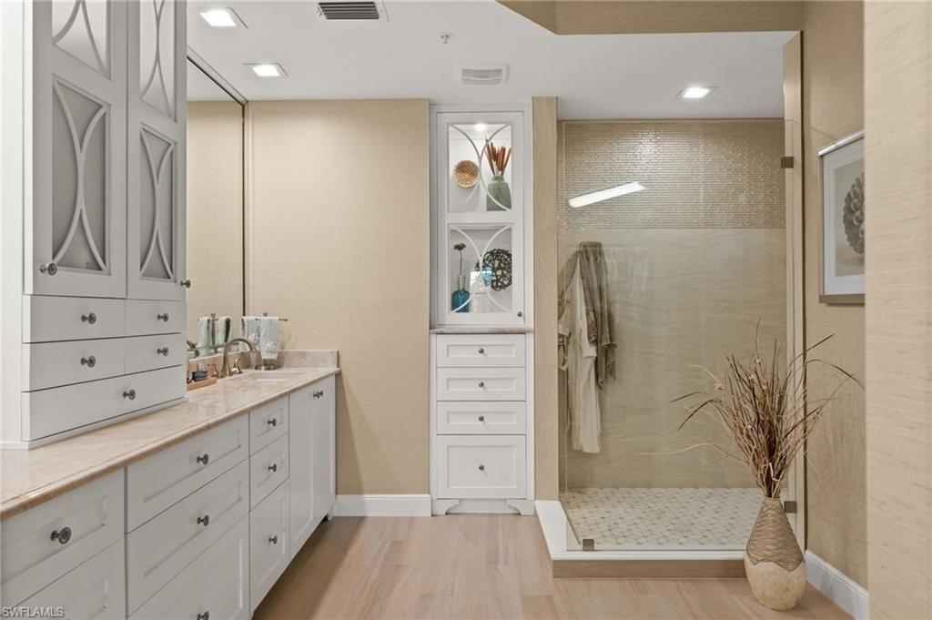 740 Waterford Dr, Unit 103, Naples, FL 34113 Photo