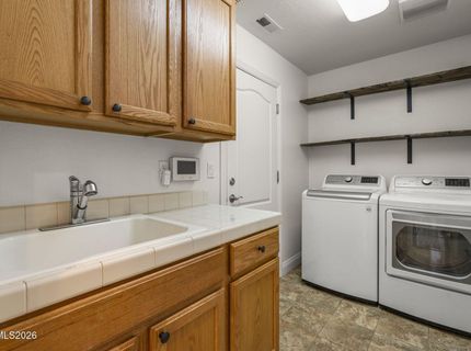 611 Caspian Court, Reno, NV 89521 Photo