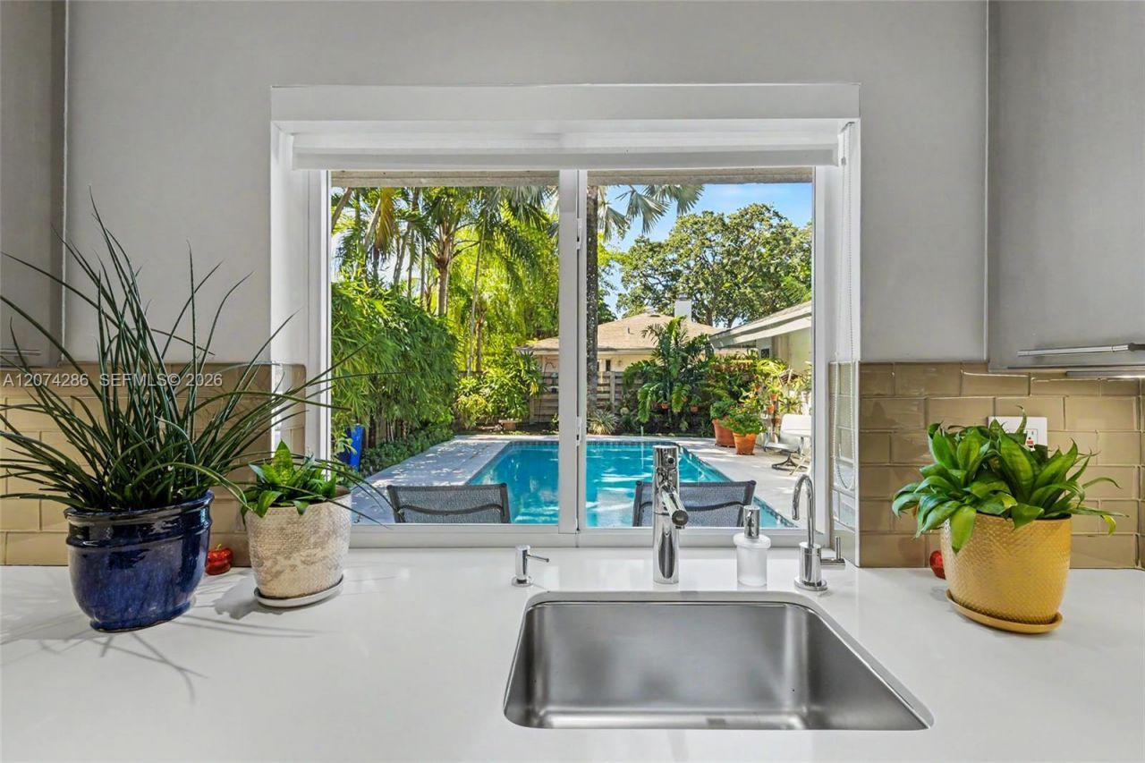 13 Dogwood Rd, Hollywood, FL 33021 Photo
