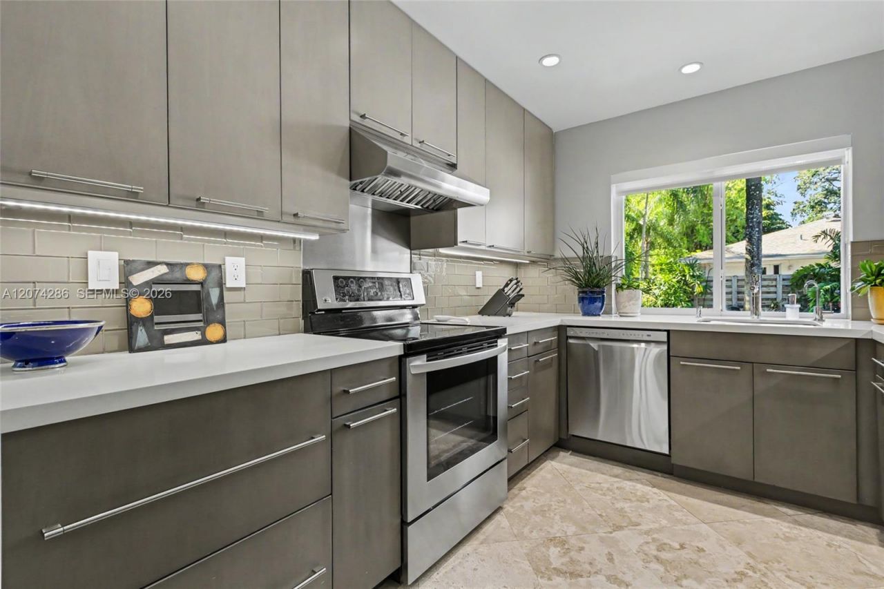 13 Dogwood Rd, Hollywood, FL 33021 Photo