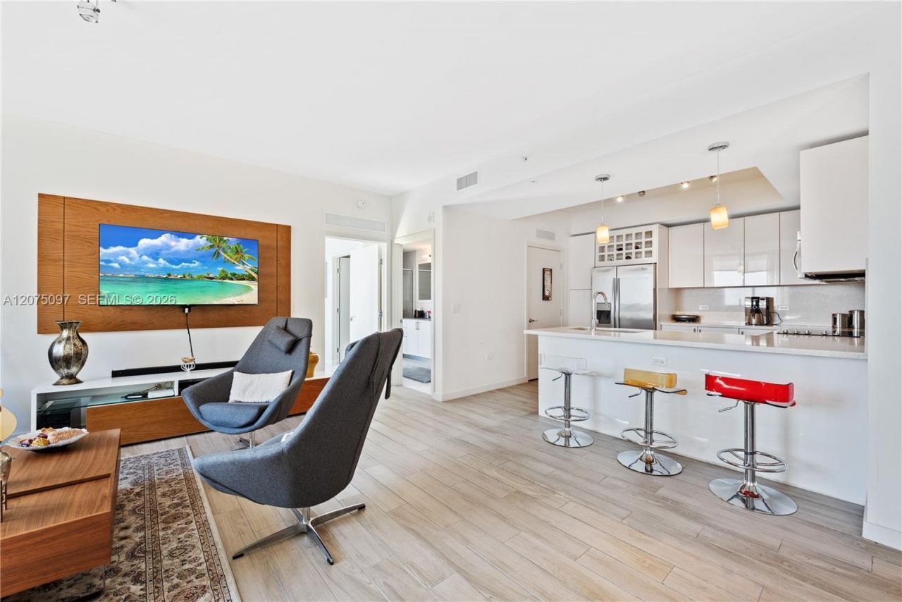 999 SW 1st Ave , Unit 2504, Miami, FL 33130 Photo