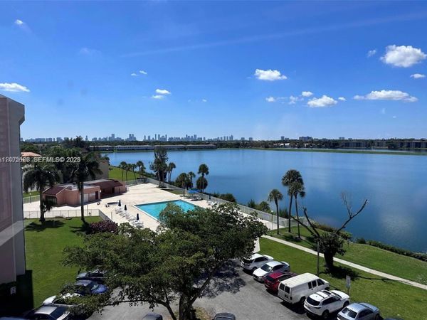 20850 San Simeon Way , Unit 603-5, Miami, FL 33179