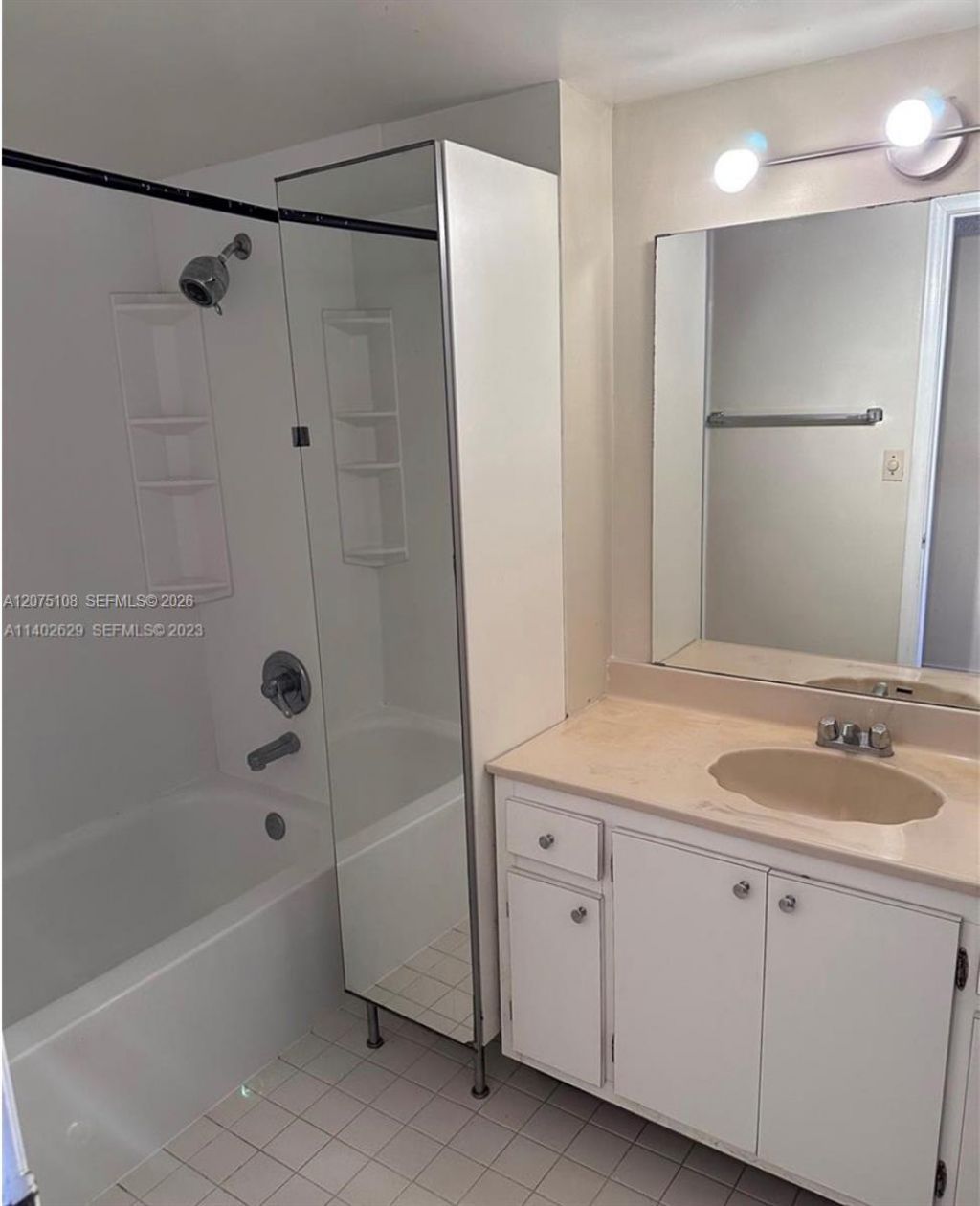 20850 San Simeon Way , Unit 603-5, Miami, FL 33179 Photo